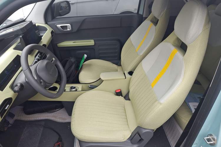 Used Geely Galaxy Panda 2023 Panda Mini 200km Endurance Bear Left Front Seat