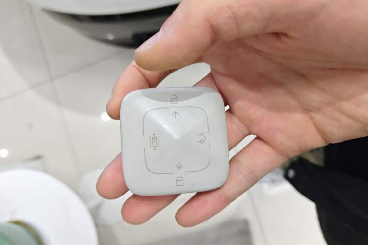 Used Zeekr MIX 2025 Intelligent Driving Version
