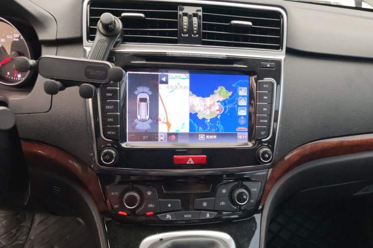 Used Haval H6 2014 Sport Version 1.5T Manual Two-Wheel Drive Elite Edition Audio And AC Panel