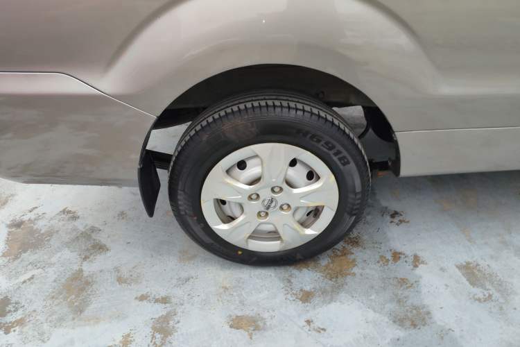 Used Jinbei New Hiace X30L 2022 1.5L Luxury Central Air-Conditioned Coach China VI Standard SWC15M
