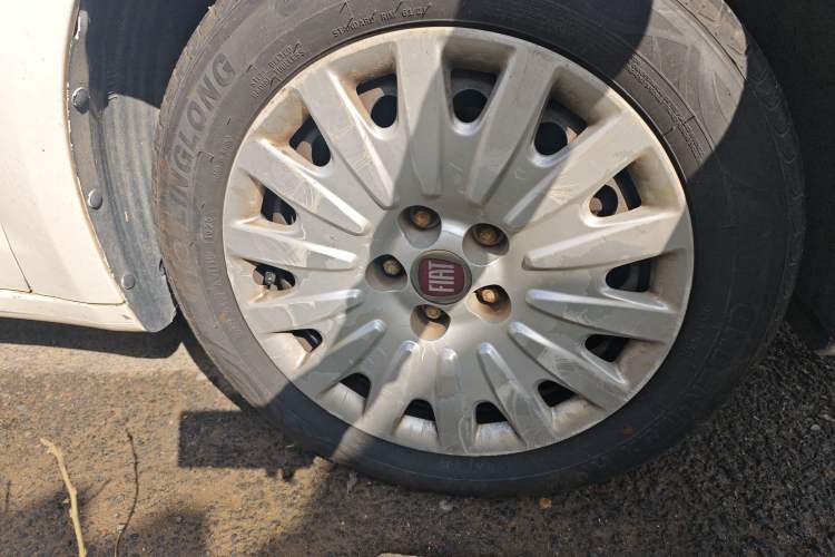 Used Fiat Viaggio 2012 1.4T Automatic Enjoyment Edition
