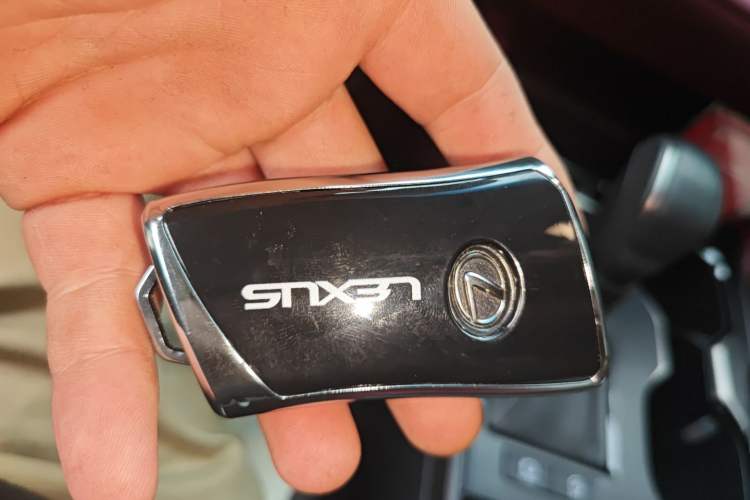 Used Lexus ES 2025 200 Premium Edition Vehicle Key