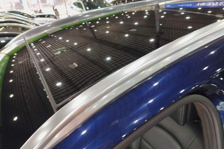 Used Mercedes-Benz GLC 2017 GLC 260 4MATIC Luxury Model