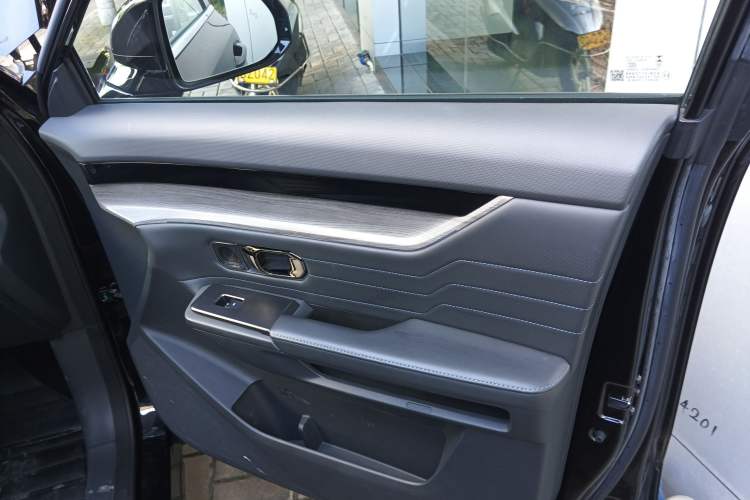 Used JETOUR Shanhai L6 2024 1.5TD DHT ULTRA