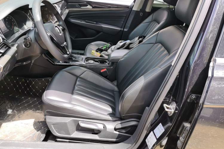 Used Volkswagen Passat 2020 280TSI Business Edition China VI Standard Left Front Seat