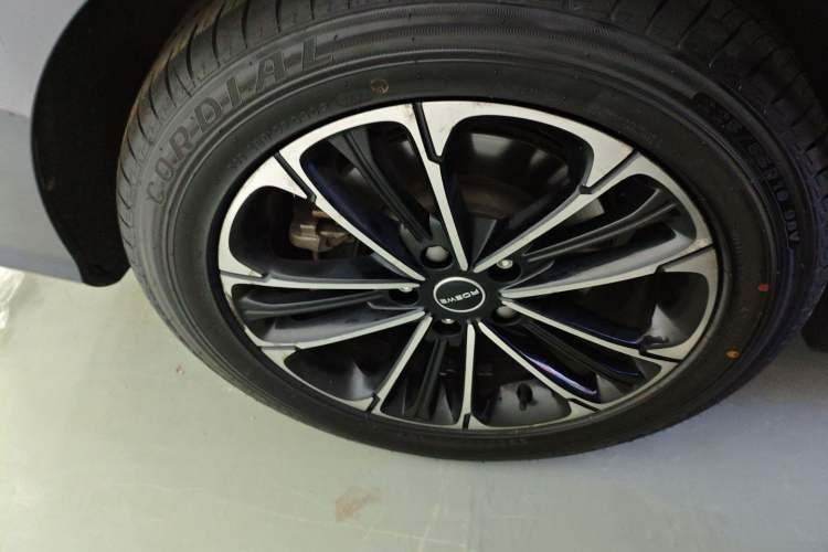 Used Roewe iMAX8 2022 400TGI Celebration Edition