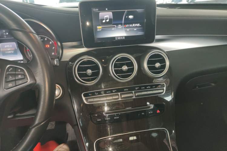 Used Mercedes-Benz GLC 2017 GLC 260 4MATIC Dynamic Edition
