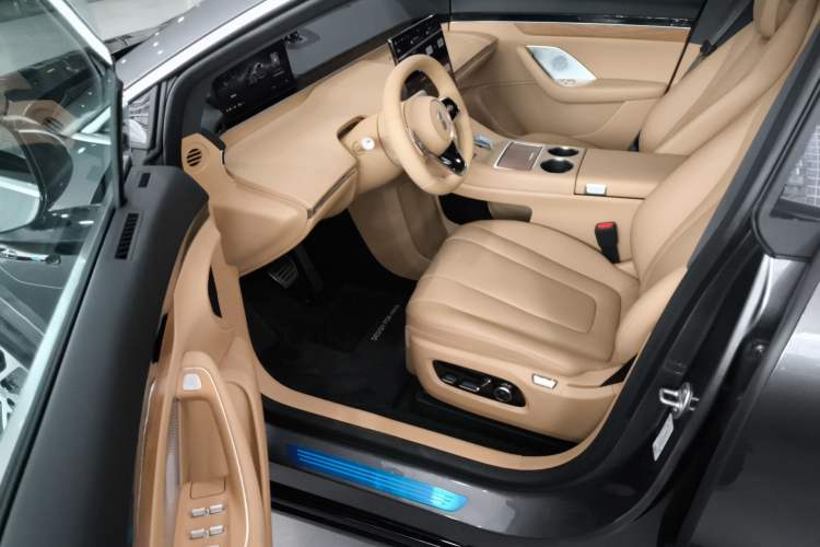 Used Hima Luxeed R7 2026 Model Pure Electric Max Driver Seat