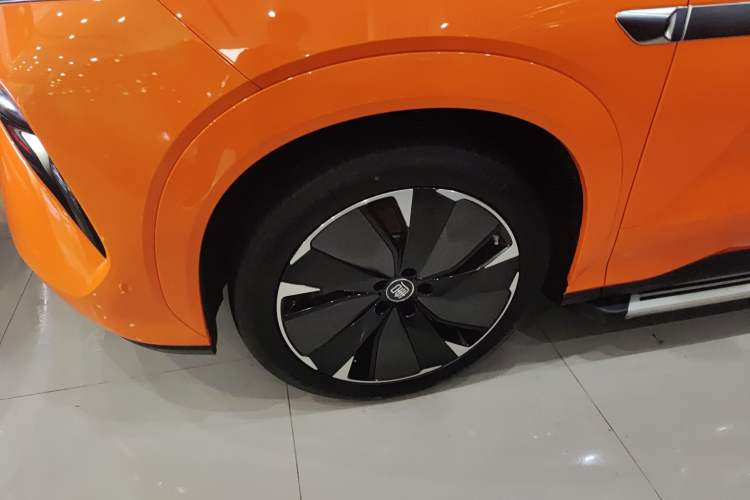 Used BYD Tang L 2025 EV 600KM All-Wheel-Drive LiDAR Flagship Model
