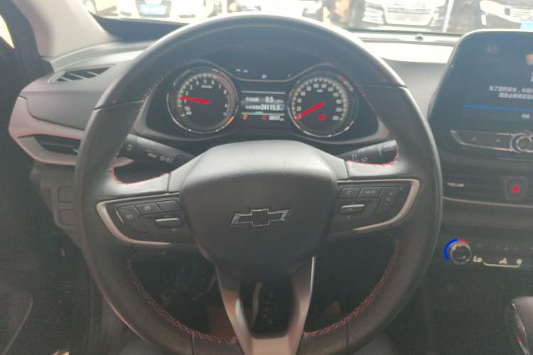 Used Chevrolet Orlando 2019 Redline 530T Automatic Enjoyment Version (5+2 Seating) China VI
