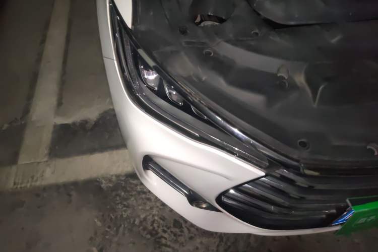 Used BYD Song MAX 2017 1.5T Automatic Smart Connect Elite 7-Seater Right Front Headlight