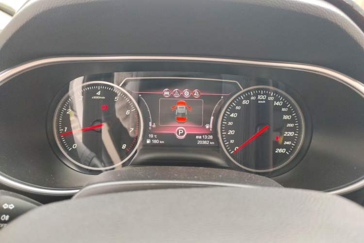 Used Hongqi H5 2022 Classic Model Facelift 1.5T DCT Qiyun Edition Instrument Cluster