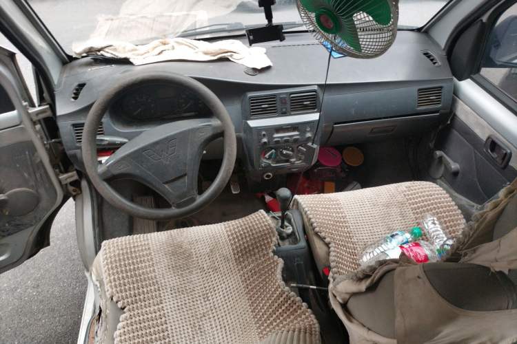 Used Wuling Rongguang 2011 1.2L Base Version