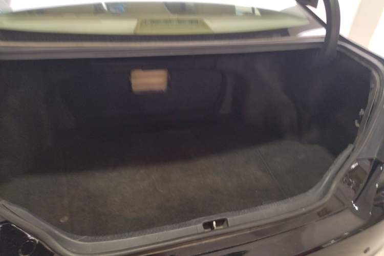 Used Toyota Camry 2015 2.0G Premier Edition
