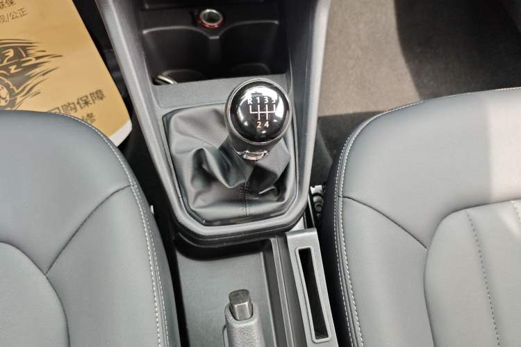 Used Volkswagen Jetta 2019 Dream Edition 1.5L Manual Fashion Version
