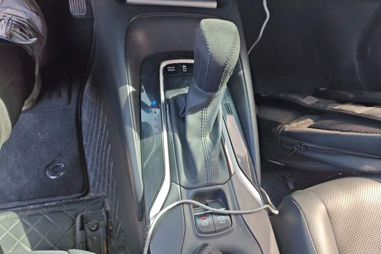 Used Toyota Levin 2021 Dual-Motor 1.8H E-CVT Tech Edition
