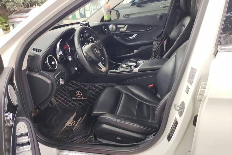 Used Mercedes-Benz C-Class 2016 C 200 L Sport Edition
