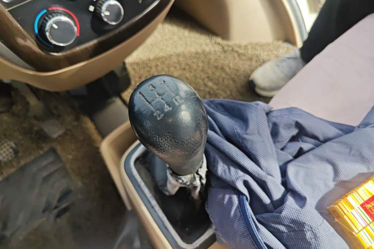 Used Wuling Rongguang 2014 1.2L S Standard Model