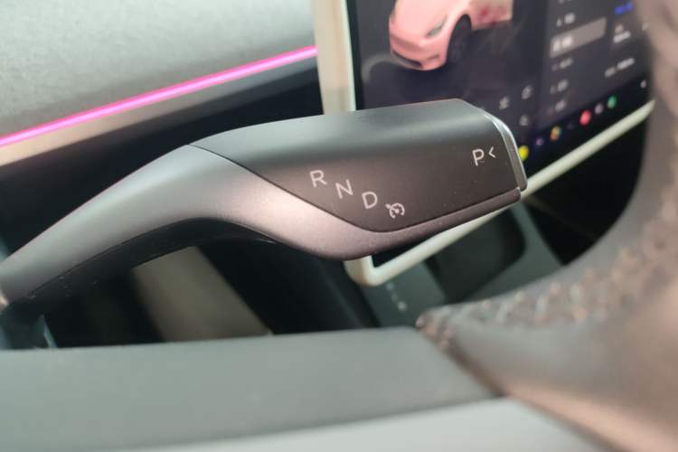 Used Tesla Model Y 2024 Rear-Wheel-Drive Version
