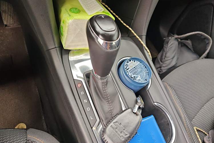 Used Chevrolet Equinox 2018 535T Automatic Chijie Edition Gear Lever