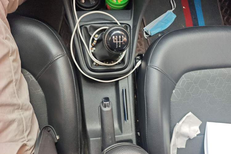 Used Volkswagen Santana 2015 1.4L Manual Comfort Edition Gear Lever