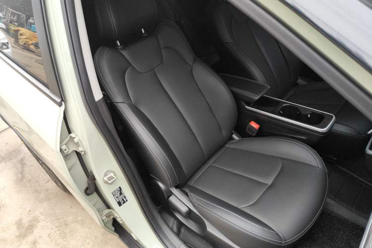 Used NETA V 2022 Chao 400 Lite Right Front Seat