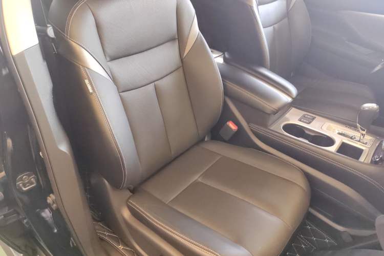 Used Nissan Murano 2021 2.5L XL Two-Wheel Drive Smart Connect Luxury Edition Right Front Seat