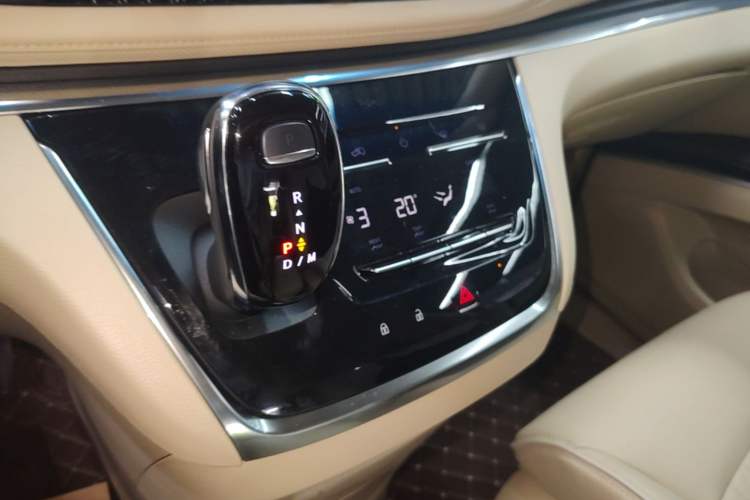 Used Buick GL8 2023 Land Executive Class 652T Luxury Model