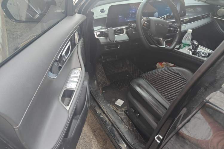 Used Chery Tiggo 7 PLUS 2023 Champion Edition 1.5 TGDI DCT Luxury Model Driver Seat