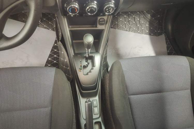 Used Toyota YARiS L Zhi Xuan 2019 1.5E CVT Dynamic Edition China VI compliant
