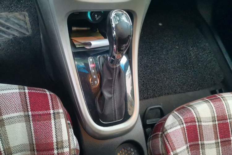 Used Buick GT 2012 XT 1.6T Fashion Sport Edition Gear Lever