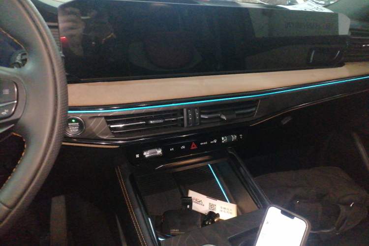 Used Ford Explorer 2023 EcoBoost 285 Kunlun Peak Edition 6-Seater