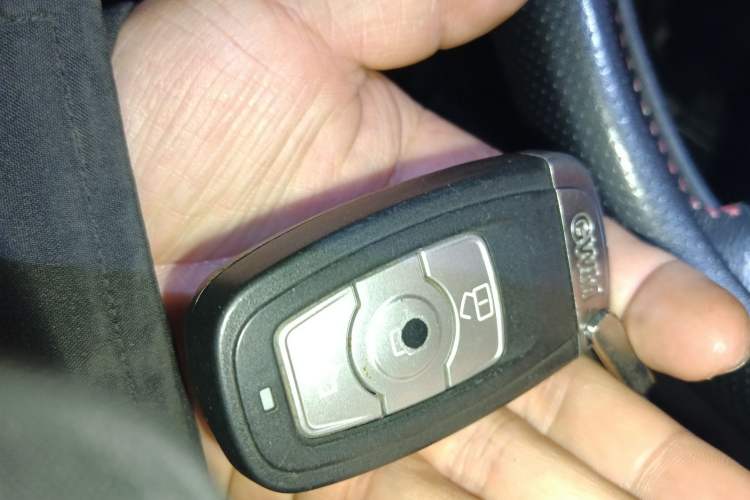 Used Haval H6 2015 Sport Edition 1.5T Automatic Two-Wheel Drive Luxury Model
