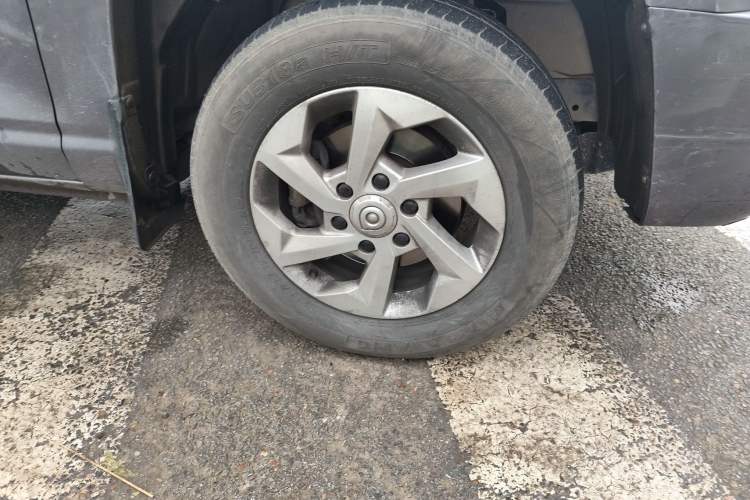 Used Great Wall King Kong Poer 2023 2.0T Manual Diesel Two-Wheel Drive Entrepreneurial Version with Long Flat Bed GW4D20M
