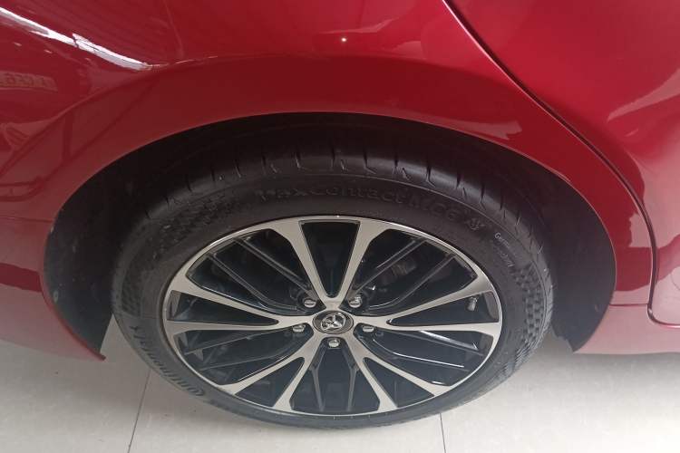Used Toyota Camry 2018 2.0S FENGSHANG Edition Exterior 5
