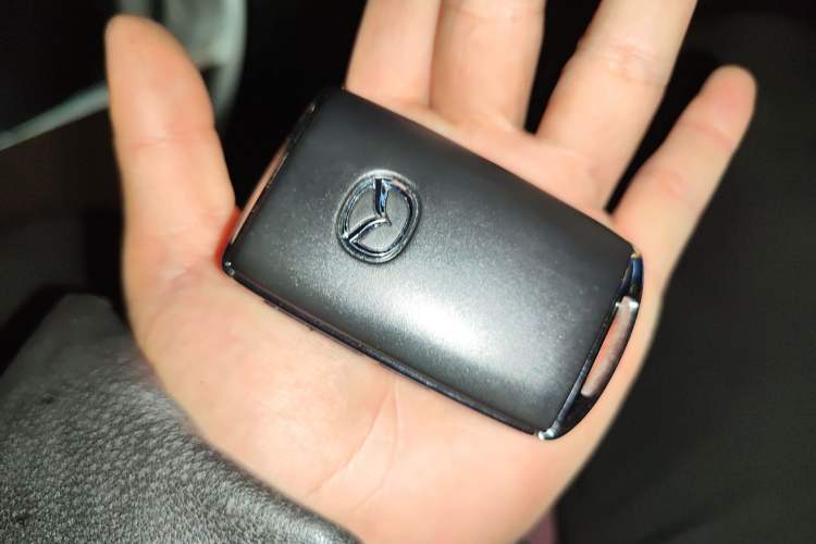 Used Mazda 3 Axela 2023 2.0L Automatic ZhiZhen Edition
