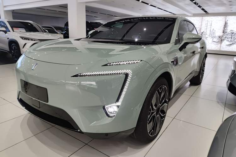 Used Avatr 11 2022 Long-Range Dual-Motor Luxury Edition 5 Seats