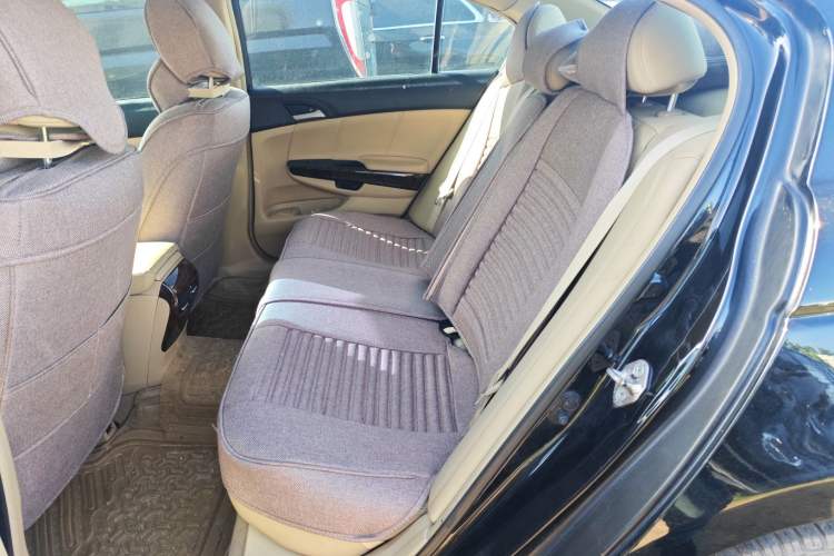 Used Honda Accord 2010 2.0L EX
