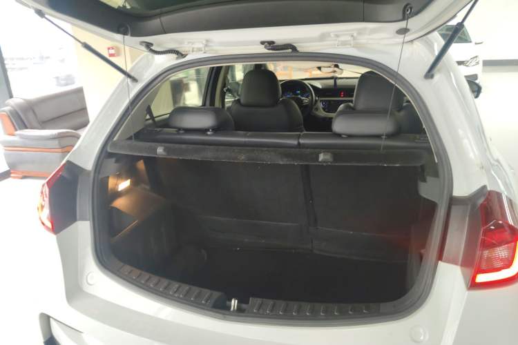 Used Geely Auto Vision X3 2019 Upgraded Model 1.5L CVT Prestige Version