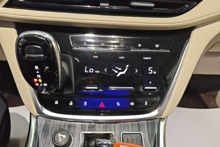 Used Buick GL8 2023 ES Lu Zun Deluxe Model