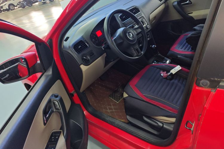 Used Volkswagen Polo 2011 1.4L Automatic ZhiShang Version
