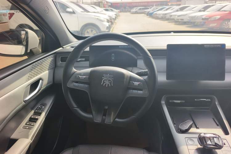 Used BYD Qin PLUS 2025 DM-i Smart Drive 55KM Leading Model
