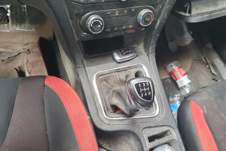 Used BAIC Weiwang M50F 2017 1.5L Standard Model