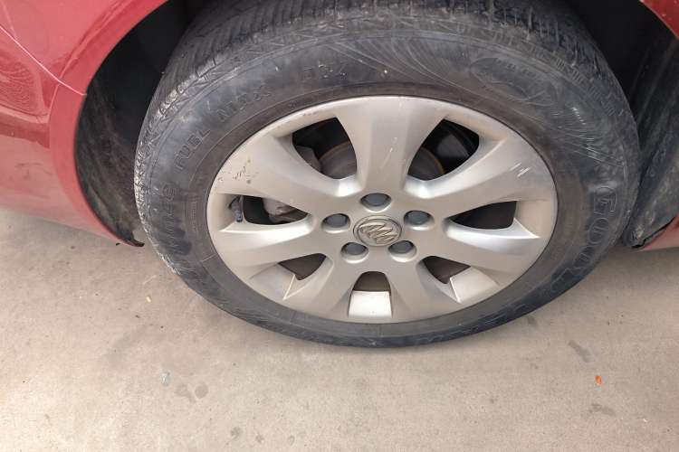 Used Buick Regal 2015 2.0L Leading Fashion Edition