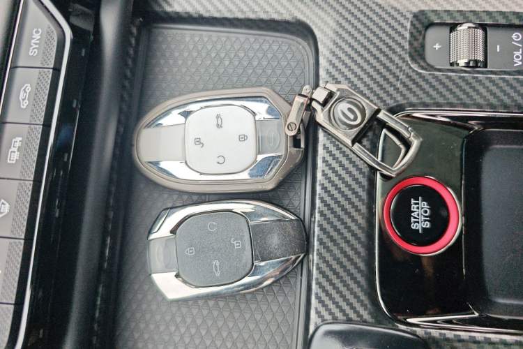 Used GAC Trumpchi EMPOW 2023 270T DCT J16 Galaxy Fighter Edition Vehicle Key