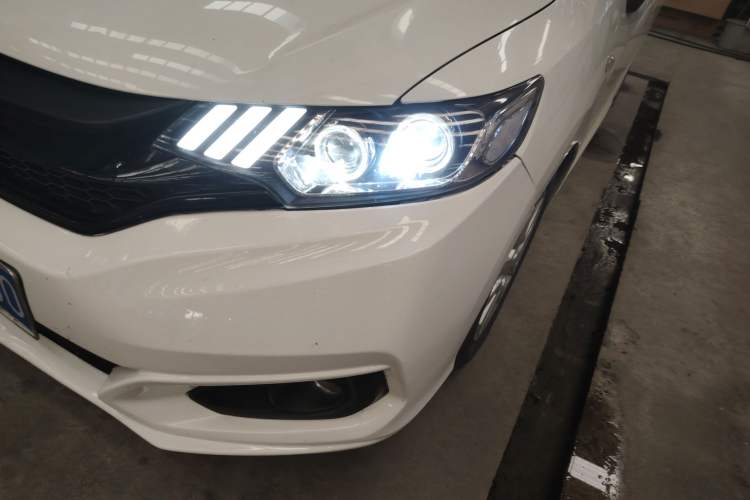 Used Honda Fit 2018 1.5L CVT Comfort Sunroof Version Left Front Headlight