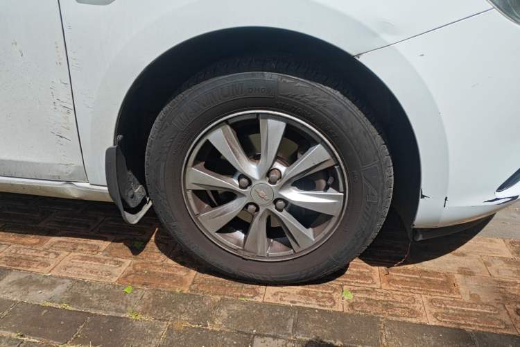 Used Chevrolet Sail 2015 Sail 3 1.5L Manual with Ideal Sunroof Edition
