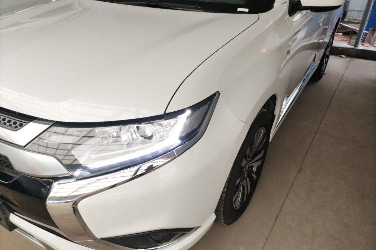 Used Mitsubishi Outlander 2021 Revised Version 2.0L Two-Wheel Drive Comfort Edition 5 Seats