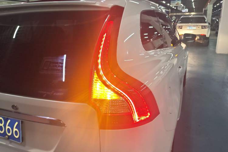 Used Volvo XC60 2017 T5 AWD Smart Upgrade Edition