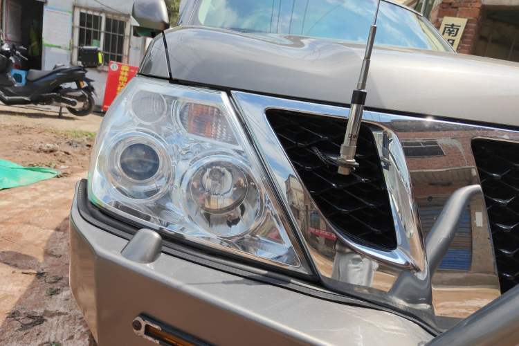 Used Nissan Patrol 2016 5.6L Standard Edition Right Front Headlight
